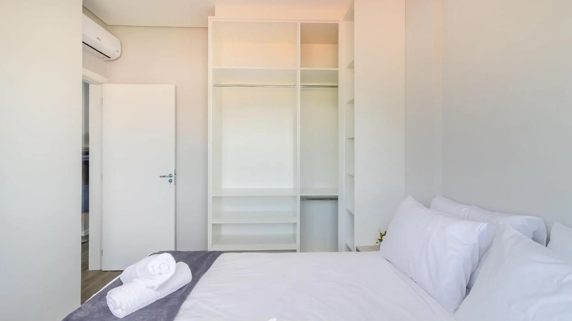 Ctds - Apartamentos No Centro De Penha! Brazílie